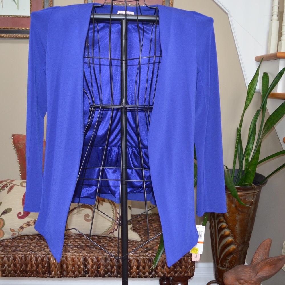 NWT Beautiful Deep Blue Jacket Size Small